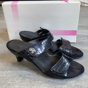 Helle Heels. Women’s 41. Women’s 10.